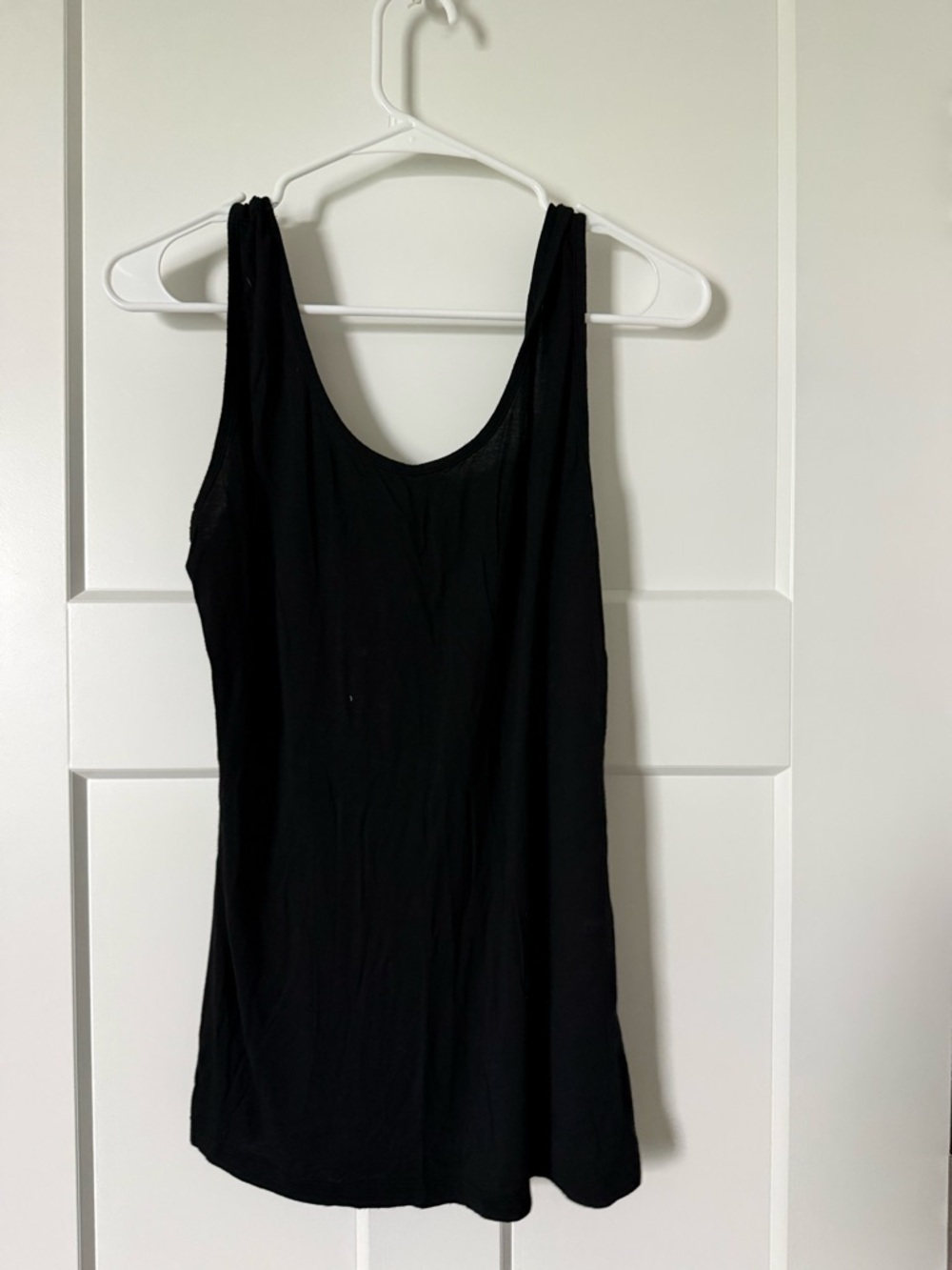 Women’s Scoop Neck Tank Top with Open Back - Black & White Set - Picture 8 of 9